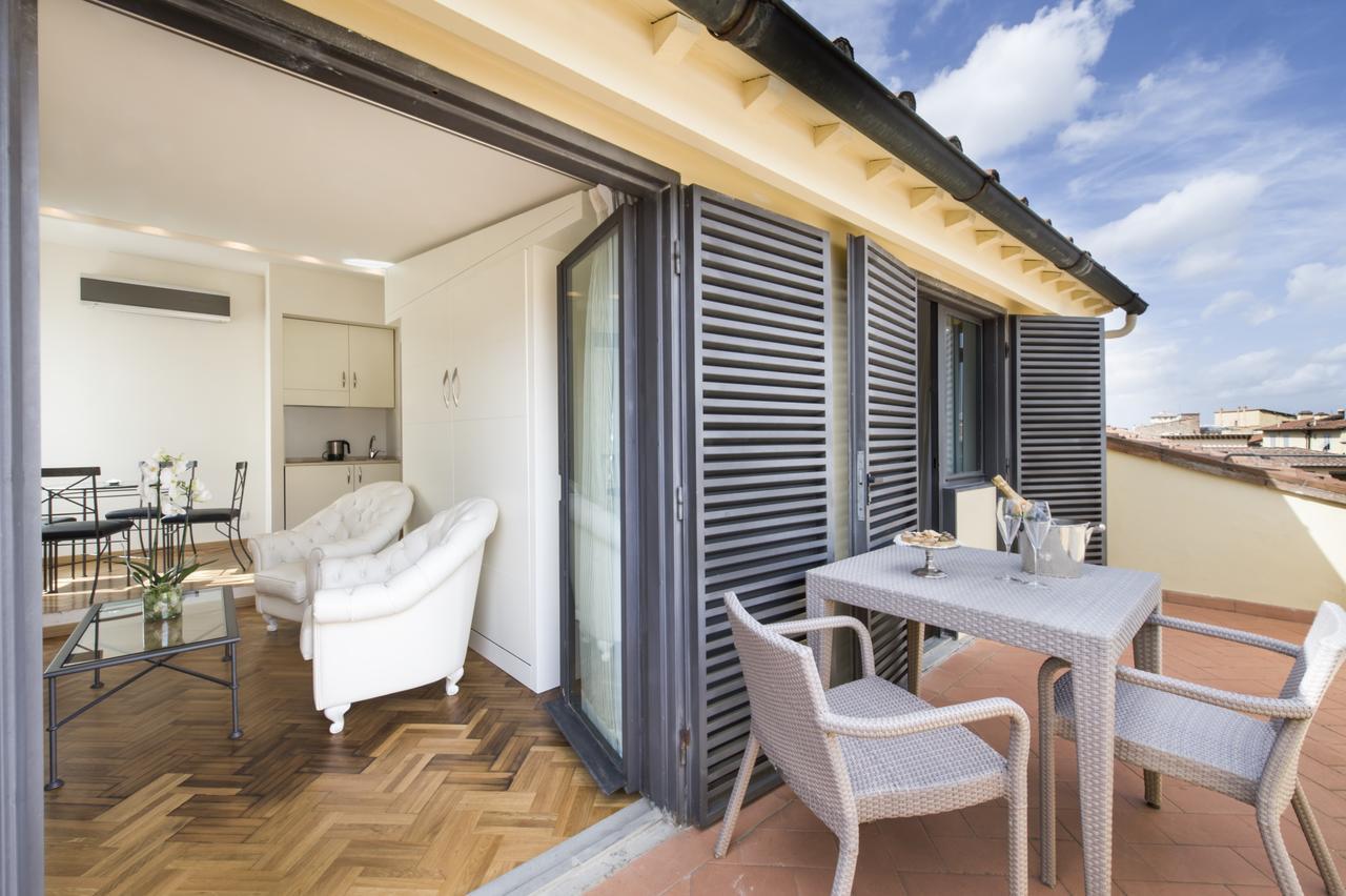 Relais Piazza Signoria Aparthotel Florence Exterior photo