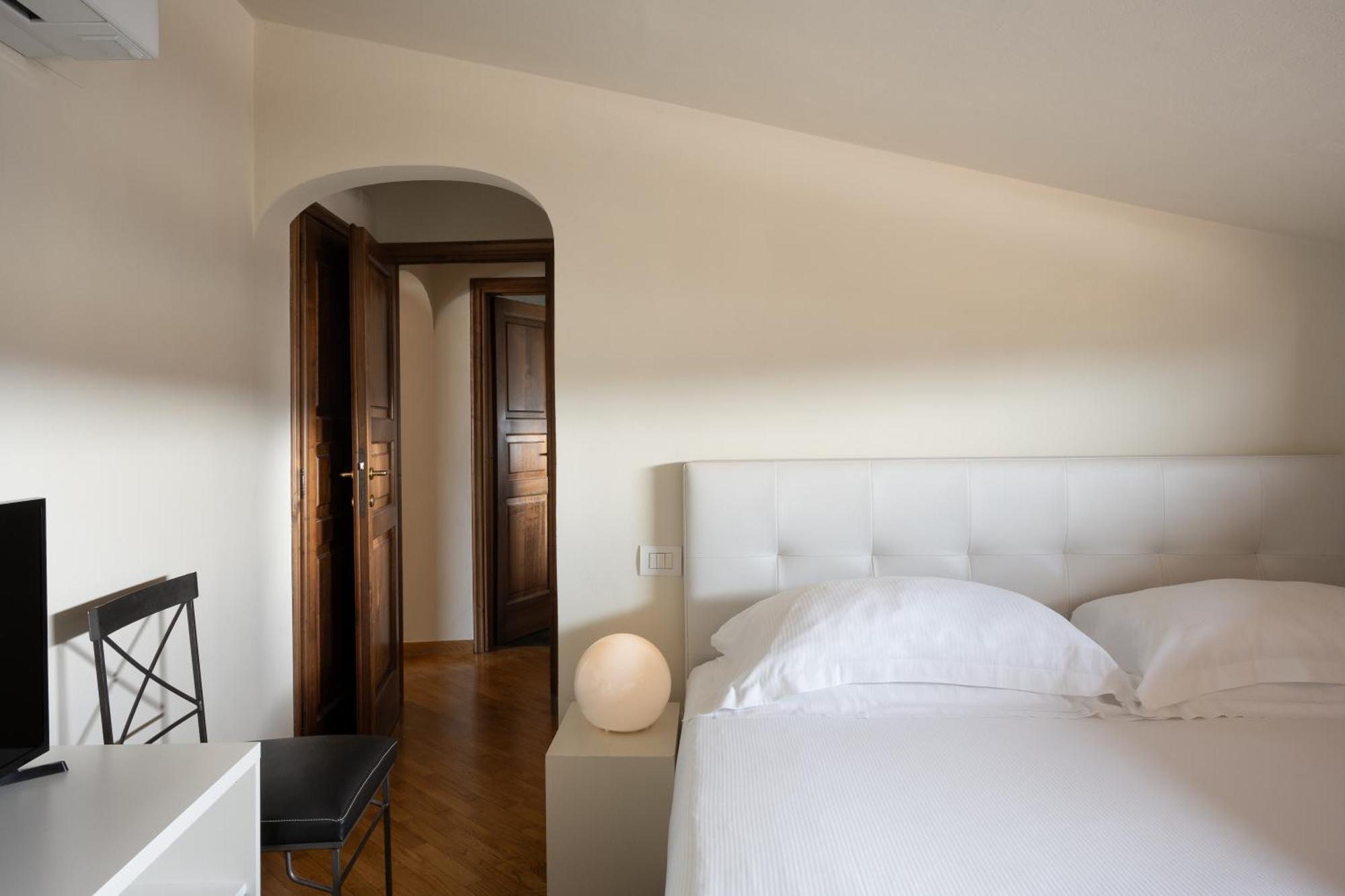 Relais Piazza Signoria Aparthotel Florence Exterior photo