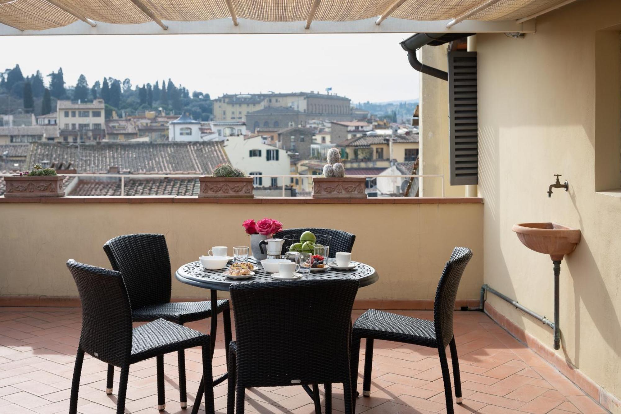 Relais Piazza Signoria Aparthotel Florence Exterior photo